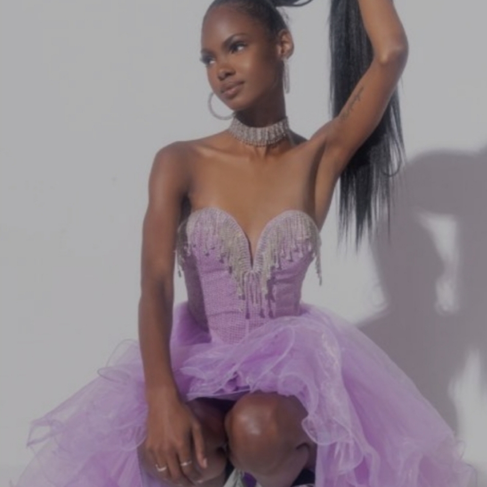 Formal Dress - Picture 2 of 6
